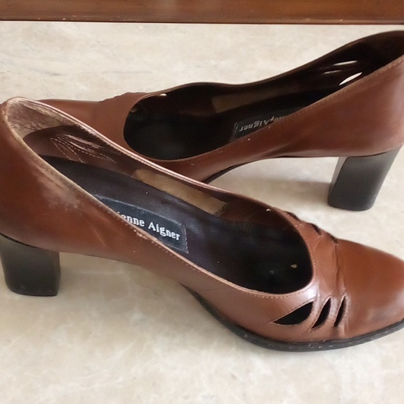 Etienne Aigner Leather Pumps -Size 6 - Picture 4 of 8